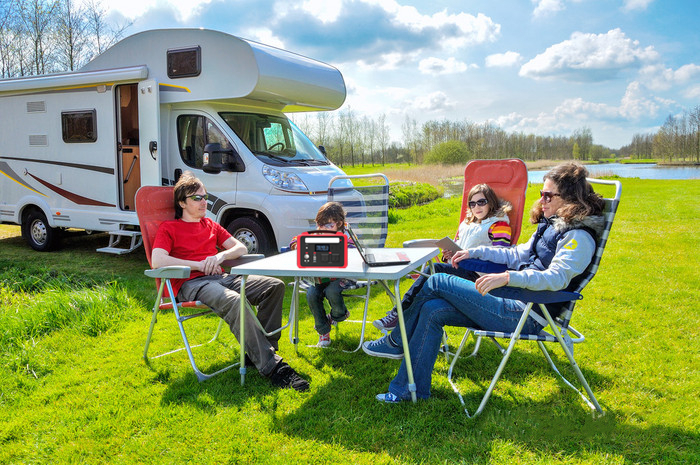 600W високосилен слънчев генератор за мобилно зареждане